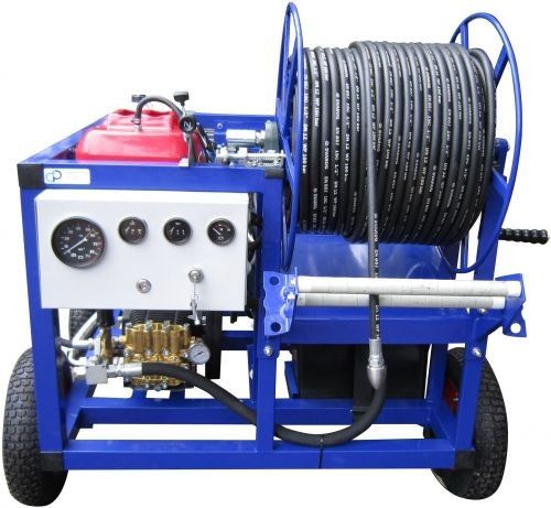 С затопленными подвалами будет бороться гидродинамическая машина 