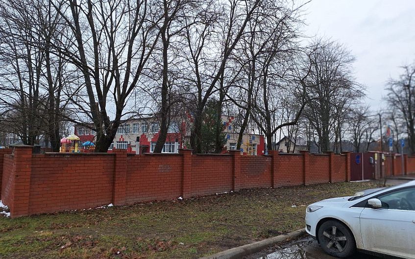 Здание детского центра в Глебово-Избище передадут в область