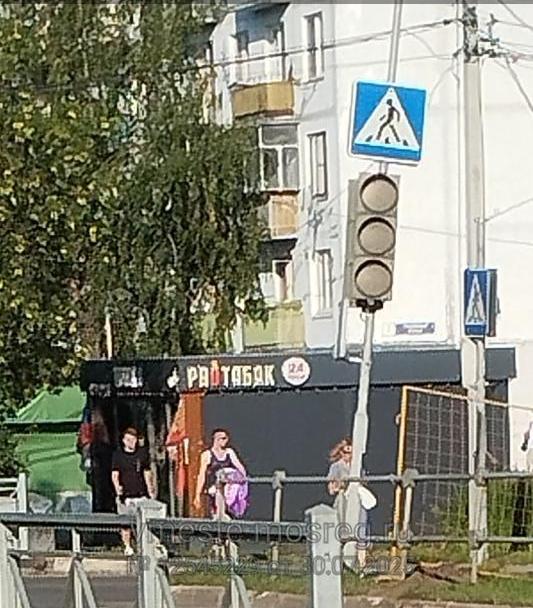 Оживлённый перекрёсток в Дедовске: месяц без светофора