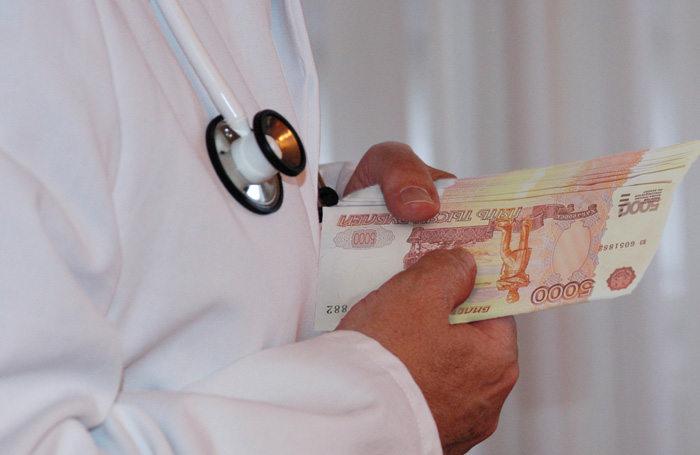 Мособлстат подсчитал среднюю зарплату врачей