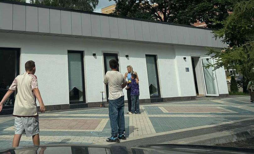 Новостройка на 25 лет Октября: недетские проблемы детских каникул