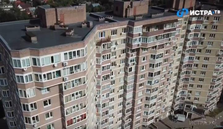 Многоэтажку на улице 25 лет Октября могут частично расселить на время ремонта
