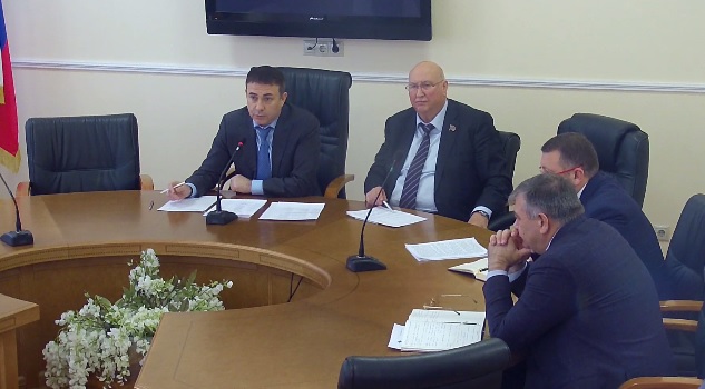 Андрей Вихарев обсудил плановые вопросы с коллегами