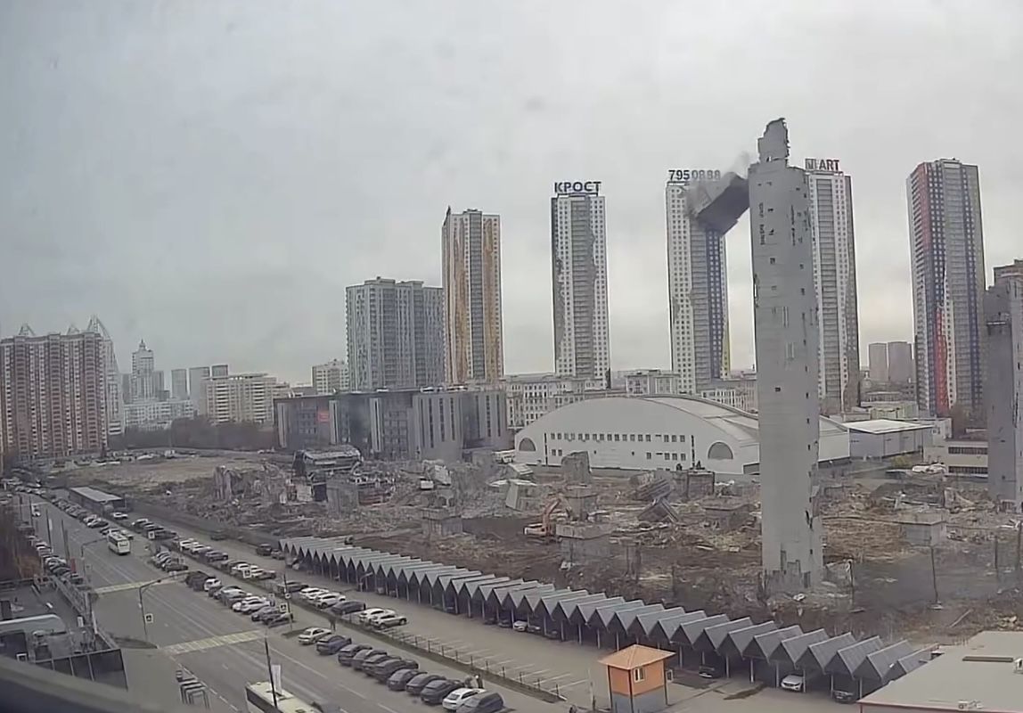 Обрушение при демонтаже «Снежкома»: халатность или случайность? 