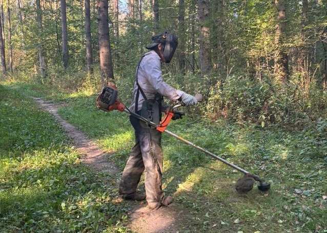 В Глебовском тренер вынуждена самостоятельно готовить трассу для спортсменов