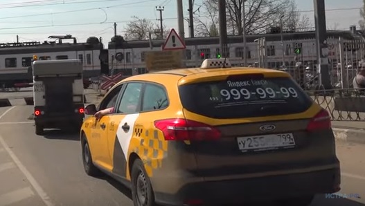 Почти 1700 нелегальных водителей такси выявили с начала года в регионе