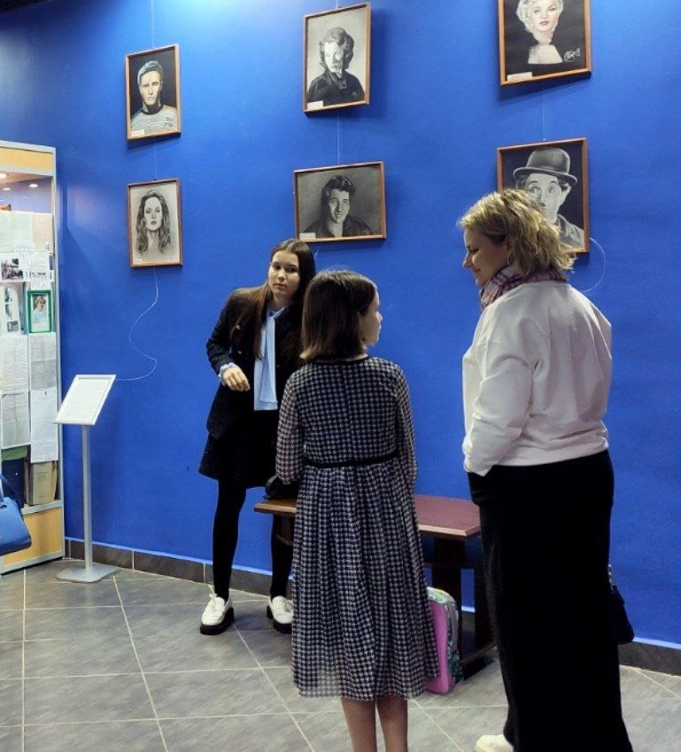 Дедовчане могут увидеть звёзд Голливуда в библиотеке