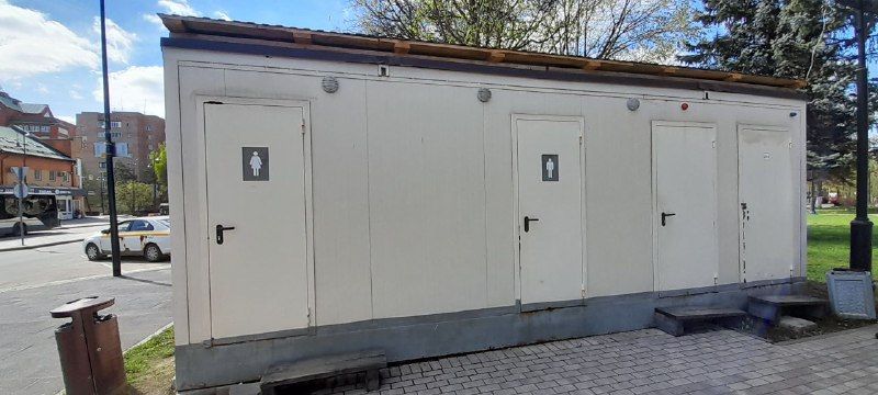 В центре Истры закрыли общественный туалет