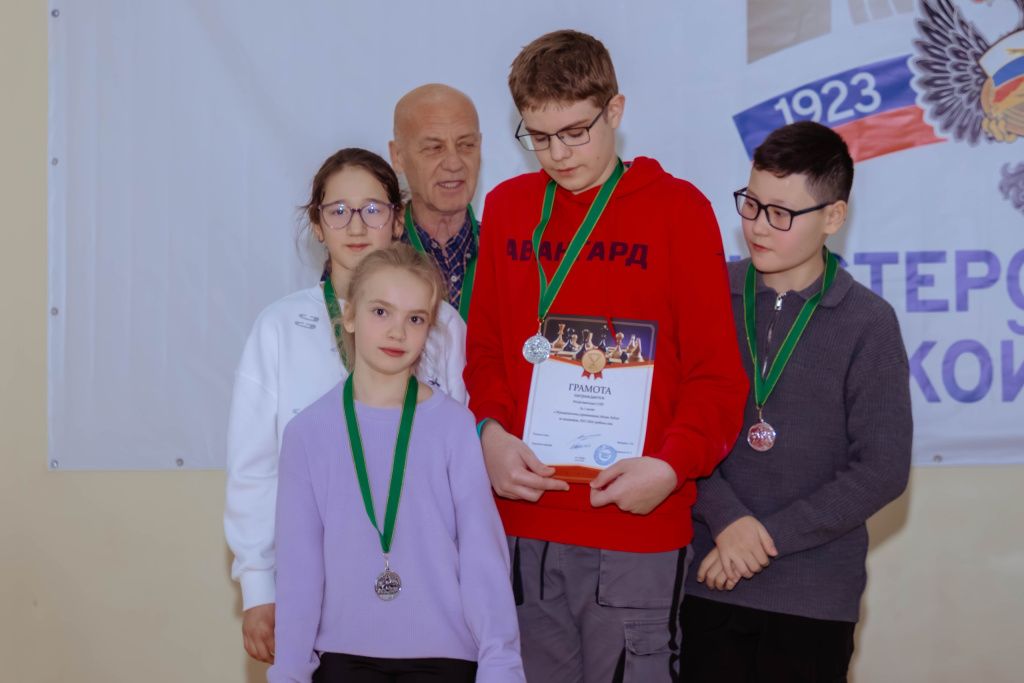 Шахматы 7.jpg Шахматы 7.jpg