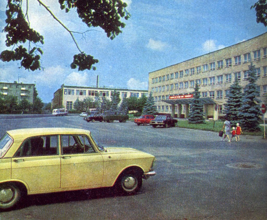 1186636 Площадь Революции.jpg