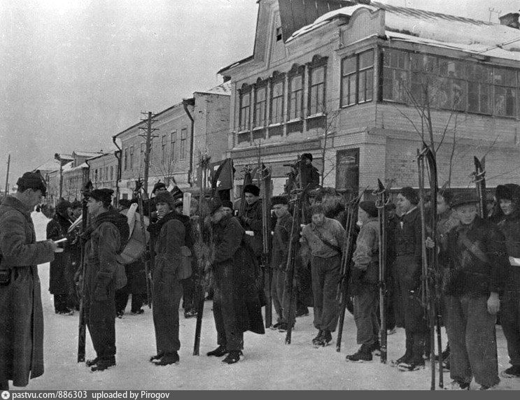 886303 Площадь Революции.jpg