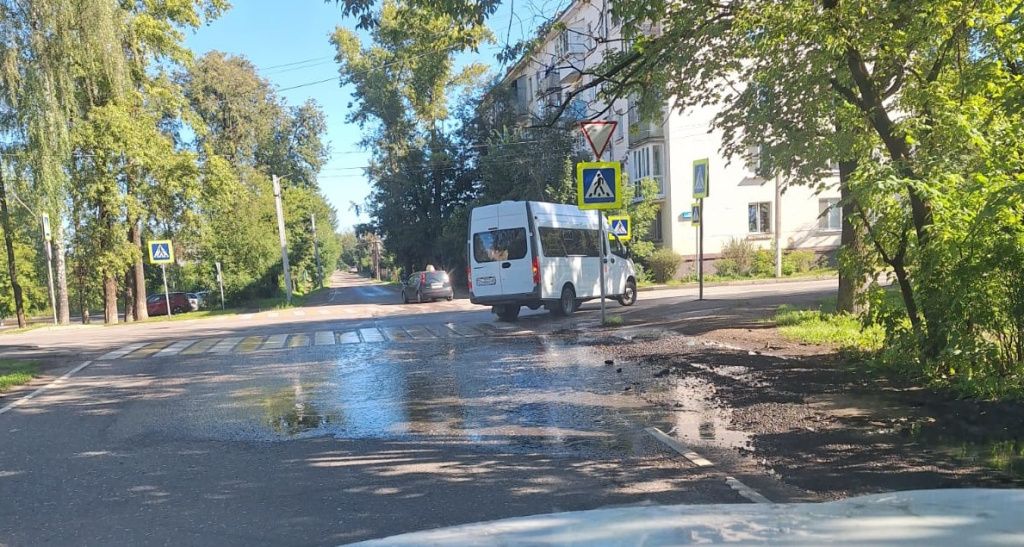 лужа4.jpg лужа4.jpg