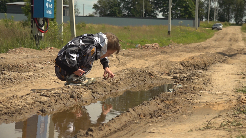 Бездорожье по госпрограмме: почему многодетные не могут освоить свои участки?