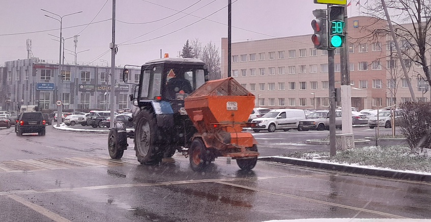 Полтысячи человек очищают Истринский округ от снега