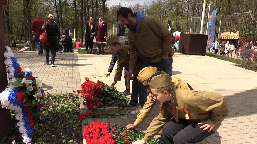 Истринцы возложили цветы и отдали дань памяти героям 