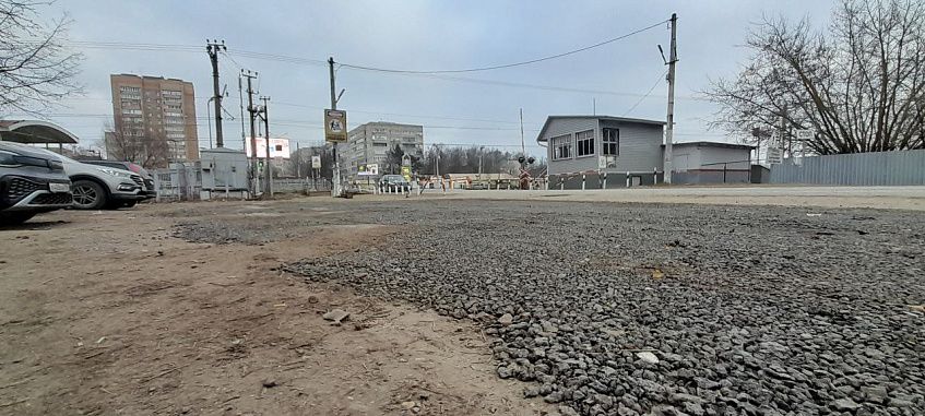 Нас слышат! Ямы у станции в Истре заложили асфальтом