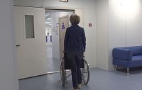 В поликлинике Истры на Урицкого не работает лифт
