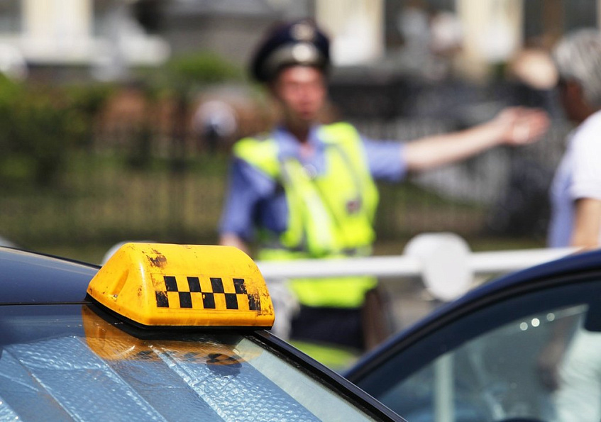 В Истре было выявлено свыше 130 нарушений в работе такси