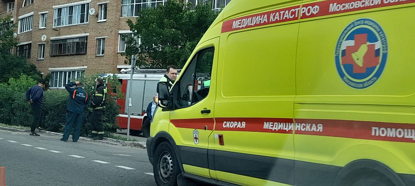 В Истре машина вылетела в кювет