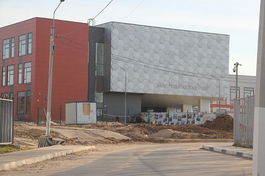 Новая Глебовская школа не открыла свои двери для школьников 