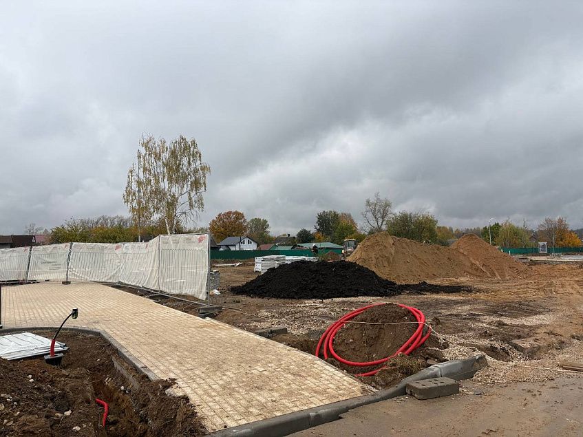 За благоустройство сквера в Глебовском отчитались очень заблаговременно