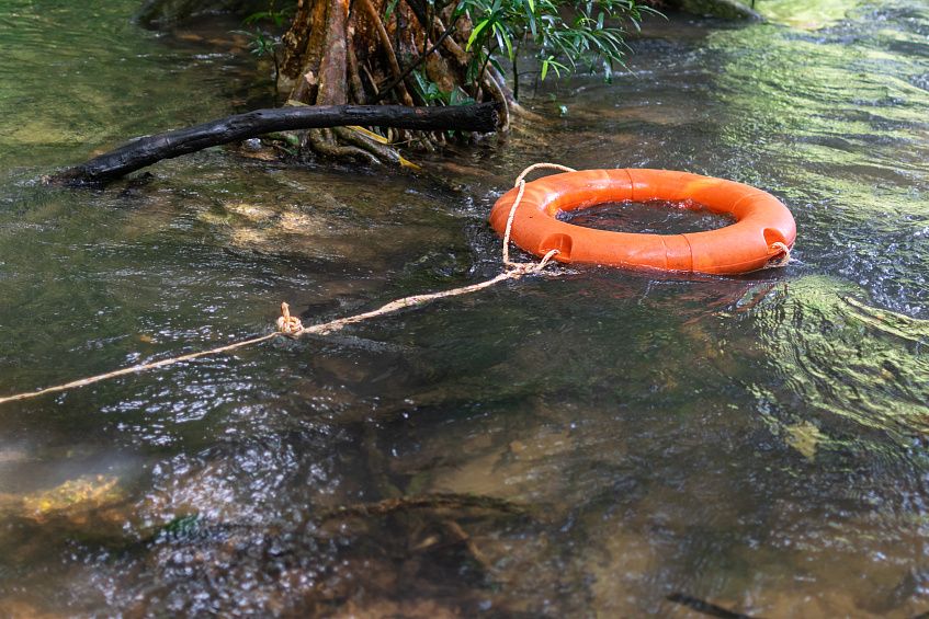 В реке Колоколенке нашли тело рыбака