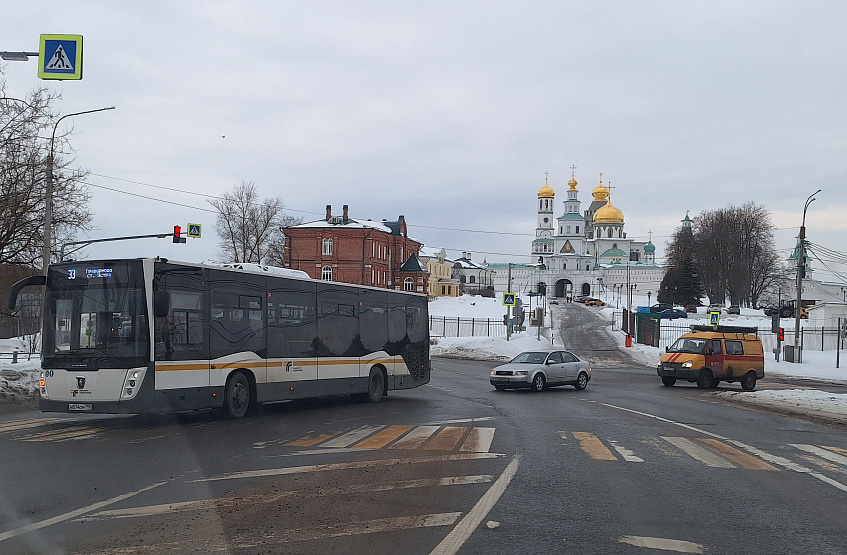 Пассажиры просят продлить маршрут автобуса № 32 и добавить рейсы