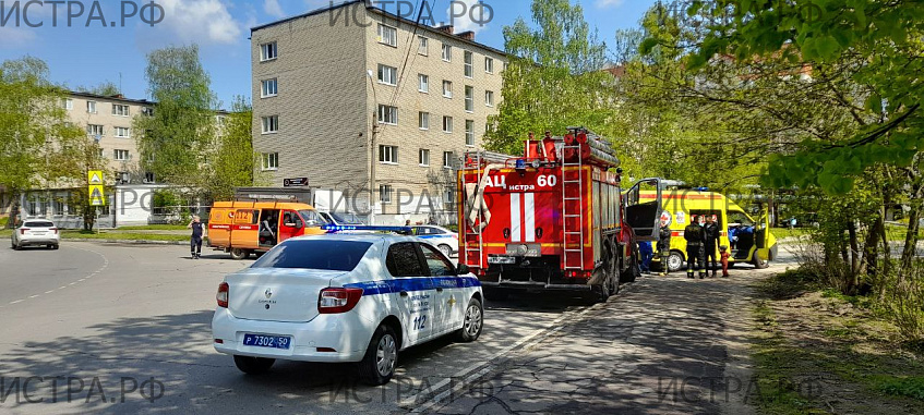 Полицейские проверяют информацию о минировании колледжа в Истре