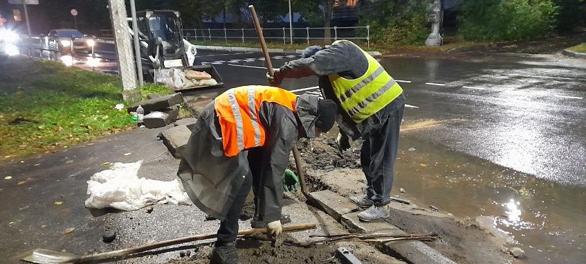 Во дворы на улице Босова снова можно заезжать без препятствий