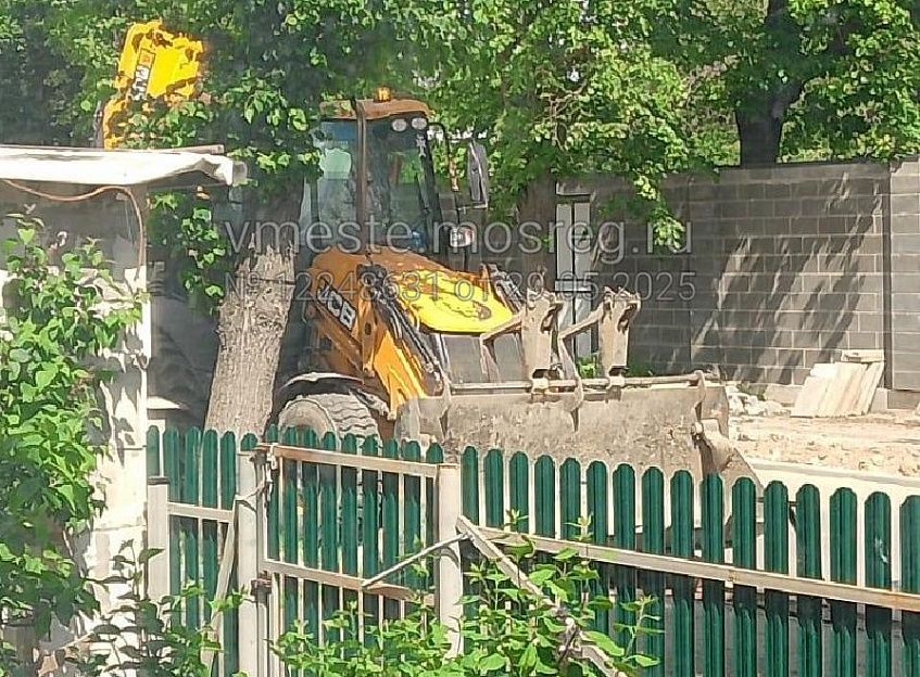 Непредвиденные последствия: тротуар есть — ливнёвка и клумбы уничтожены