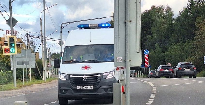 Вблизи Крючково иномарка сбила пешеходов