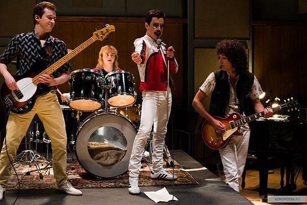 Расписание киносеансов в Молодёжном центре «МИР» с 1 по 7 ноября