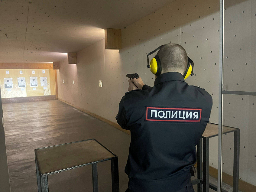Полицейские Истры провели соревнование по стрельбе из боевого оружия