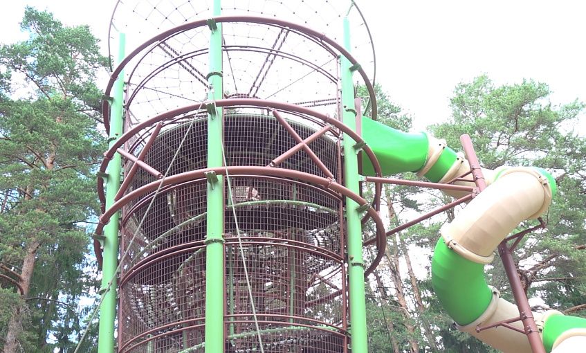 Из-за санкций в Истринском парке не могут починить горку