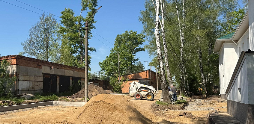 У поликлиники в Снегирях появится парковка 