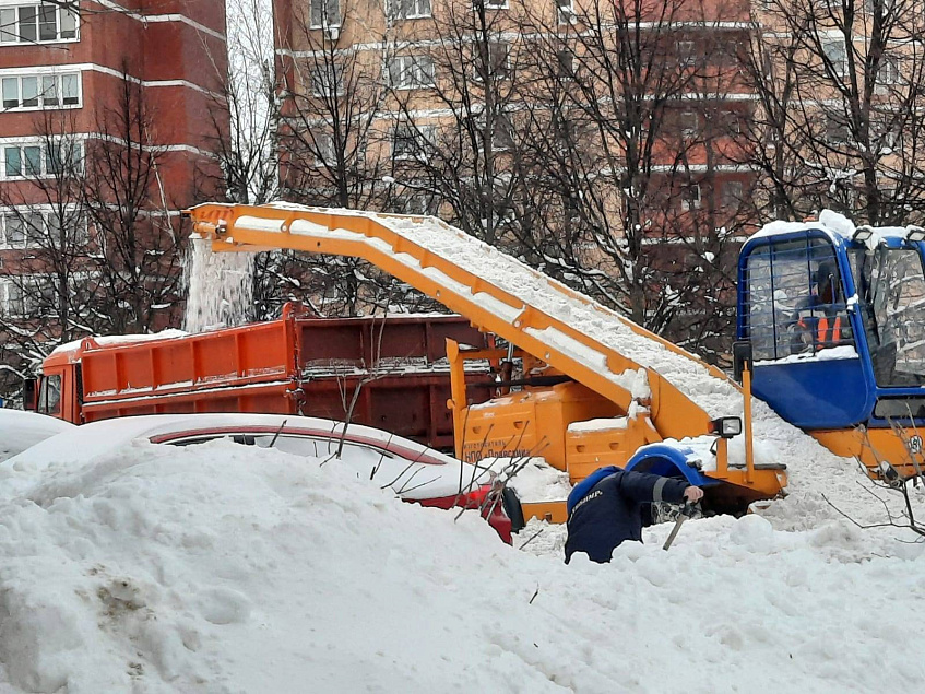 Город попал в снежный плен