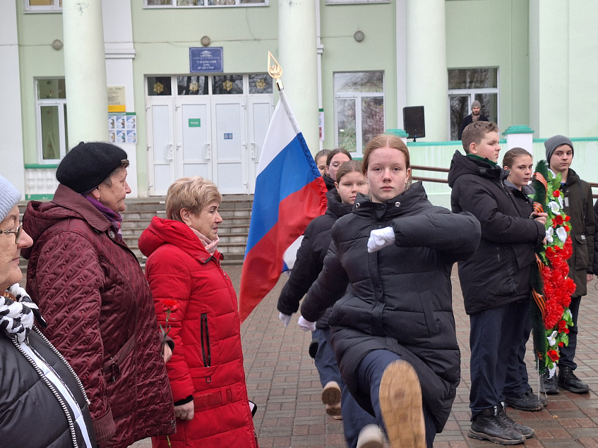 «От могилы давно не осталось следа, а тогда, в 41-м, кричал ты ура!»