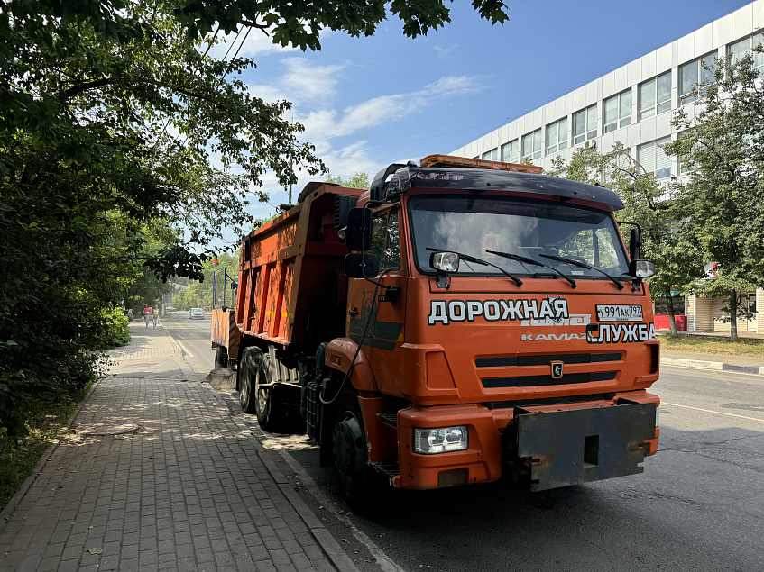 Вместо обещанного синоптиками торнадо Истру накрыли пылевые вихри