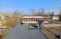 В Истринском округе продолжается плановый ремонт кровель