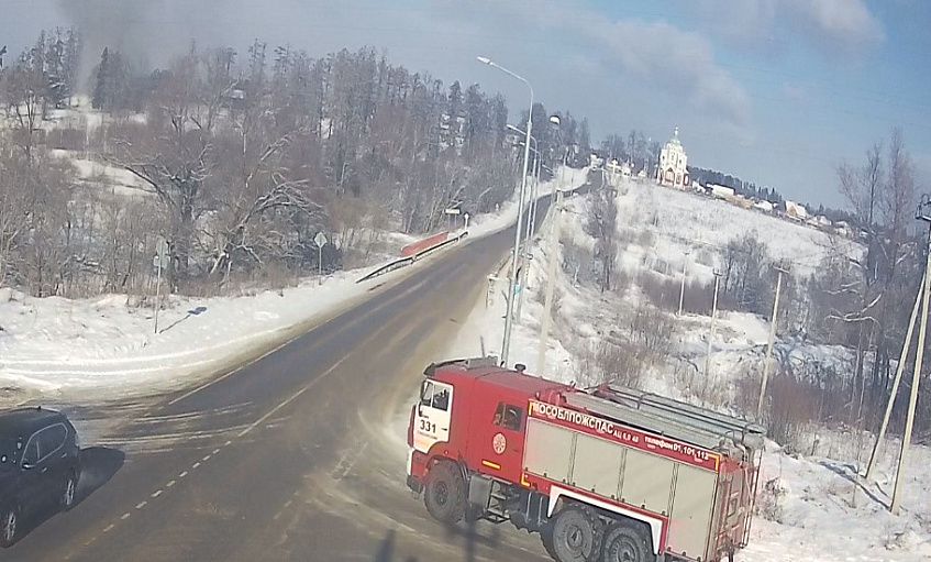 В Глебово горит дом