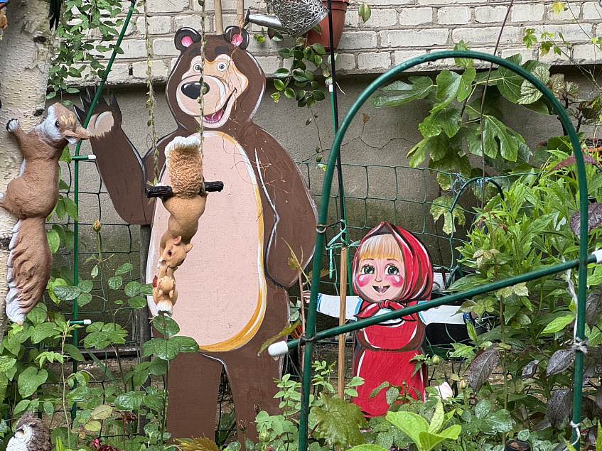  Палисадник в Снегирях превратился в сказку