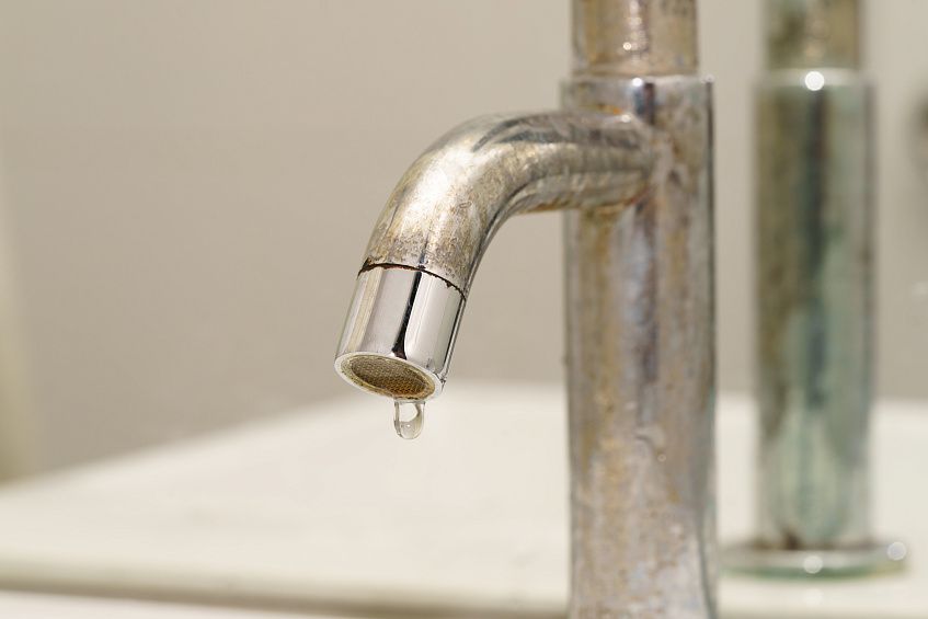 Жители Новопетровского, просидев 10 часов без воды, написали губернатору