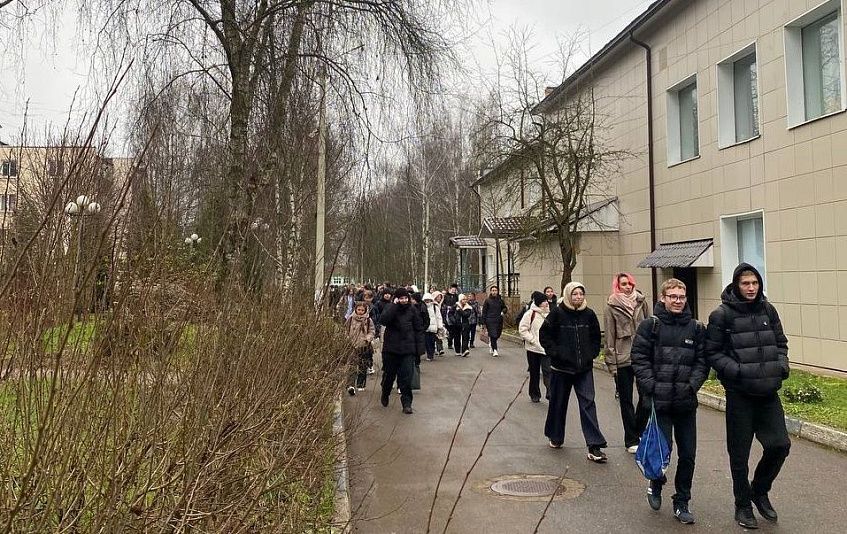 В школе Агрогородка проходит эвакуация