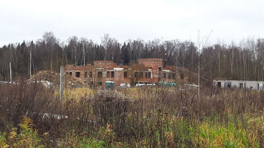 Работы по строительству детского сада в Малой Истре приостановлены