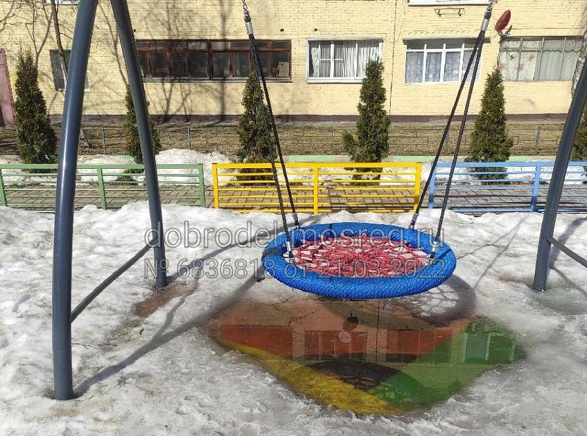 Детские площадки Дедовска: «Дети и родители тонут в воде»