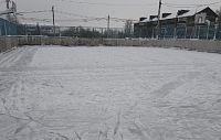 Каток в Курсаково очистили от снега: лучше поздно, чем никогда?