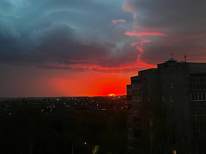 Во время грозы в Истре наблюдали уникальное природное явление – спрайт 