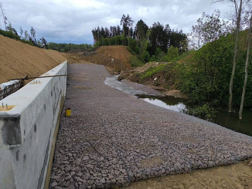 Подъездная дорога к лицею Долгих готова на 70 %