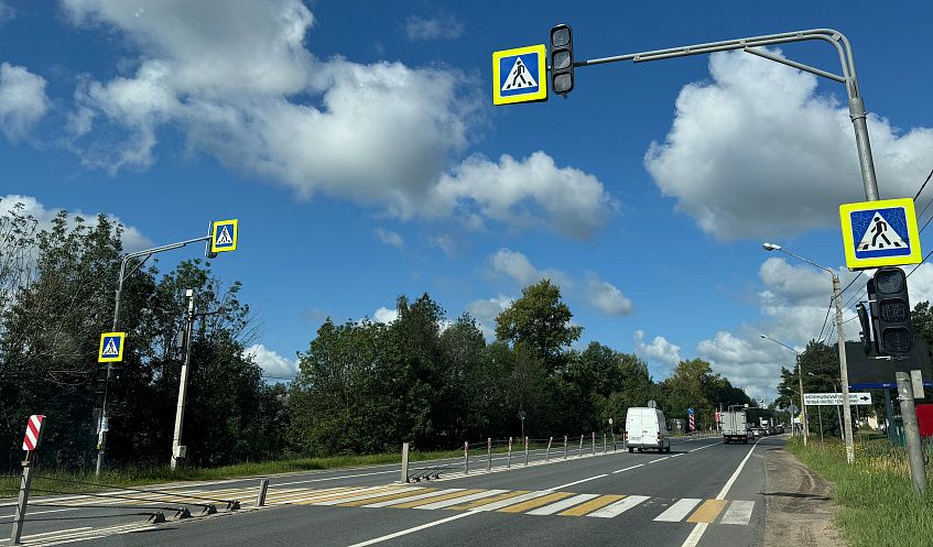 В Снегирях установили светофор на пешеходном переходе через Волоколамское шоссе