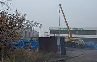 В Снегирях демонтируют спорный объект